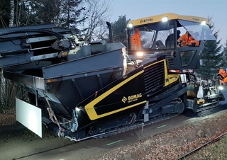 Гусеничні асфальтоукладачі Bomag BF 700 C 3 S 500