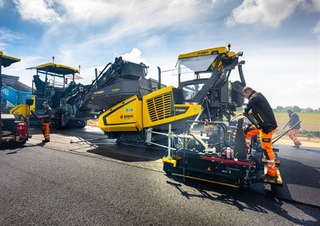 Гусеничні асфальтоукладачі Bomag BF 800 C 3 S 500