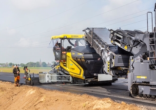 Гусеничні асфальтоукладачі Bomag BF 800 C 3 S 500