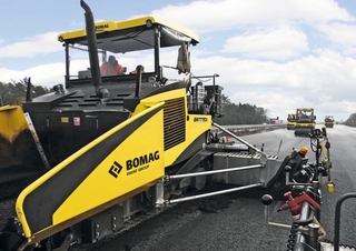 Гусеничні асфальтоукладачі Bomag BF 980 C