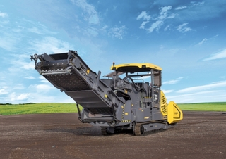 Гусеничні асфальтоукладачі Bomag BMF 2500 M