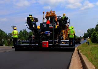 Гусеничні асфальтоукладачі Bomag CR 1030 T