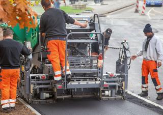 Гусеничні асфальтоукладачі Vögele Super 700i