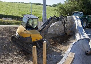 Гусеничні екскаватори Mecalac 10MCR
