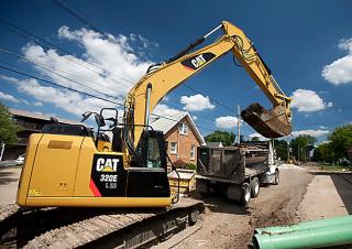 Гусеничні екскаватори Caterpillar 320E LRR