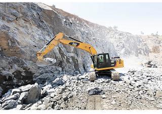 Гусеничні екскаватори Caterpillar 323D3