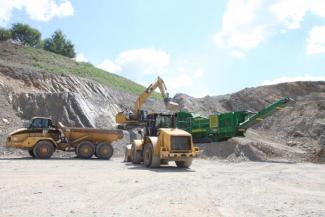 Гусеничні екскаватори Caterpillar 329E LN