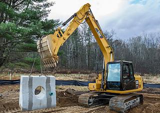 Гусеничні екскаватори Caterpillar 335F L 
