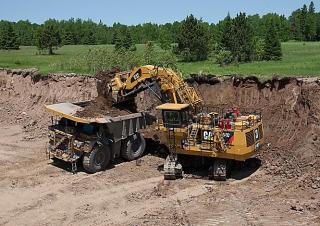 Гусеничні екскаватори Caterpillar 6040F S