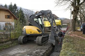 Гусеничні екскаватори Mecalac 8MCR