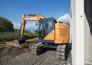 Гусеничні екскаватори Case CX145D SR