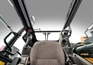 Гусеничні екскаватори Case CX80C MSR