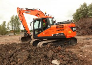 Гусеничні екскаватори Doosan DX140LC-5