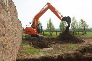 Гусеничні екскаватори Doosan DX140LCR-3