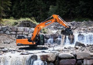 Гусеничні екскаватори Doosan DX210LC-7