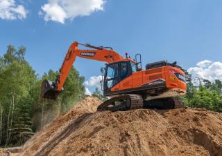 Гусеничні екскаватори Doosan DX235LC-7