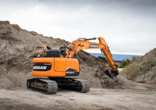 Гусеничні екскаватори Doosan DX235LCR-7