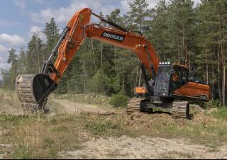 Електричний гусеничний екскаватор Doosan DX300LC-7