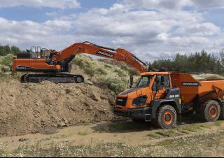 Електричний гусеничний екскаватор Doosan DX300LC-7