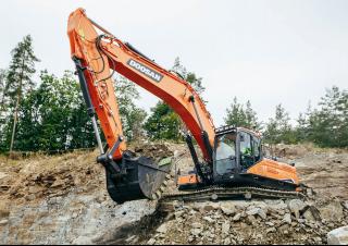 Гусеничні екскаватори Doosan DX380LC-7