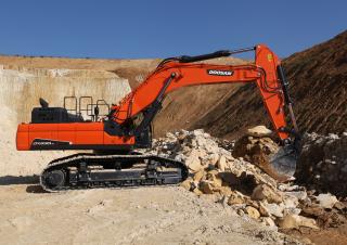 Гусеничні екскаватори Doosan DX530LC-5