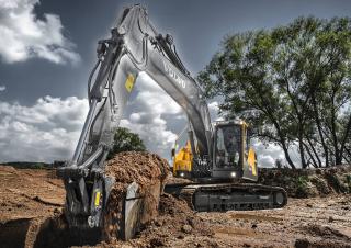 Гусеничні екскаватори Volvo EC220ENL