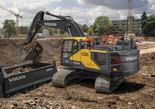 Гусеничні екскаватори Volvo EC250ERL