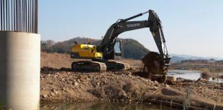 Гусеничні екскаватори Volvo EC300DLR