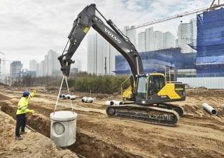 Гусеничні екскаватори Volvo EC300E HYBRID 