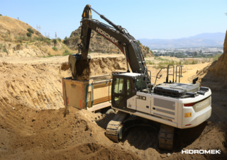 Гусеничні екскаватори Hidromek HMK 310 NLC
