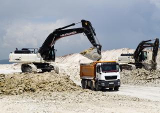 Гусеничні екскаватори Hidromek HMK 490 LC-HD