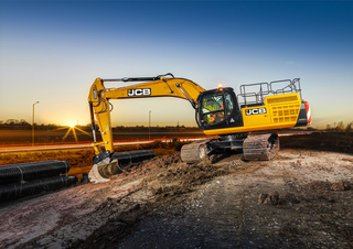 Гусеничні екскаватори JCB JS370 LC LR