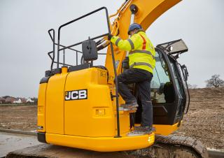 Гусеничні екскаватори JCB JZ 140 LC
