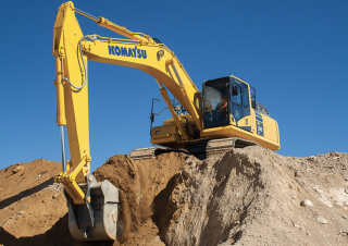 Гусеничні екскаватори Komatsu PC390LC-11