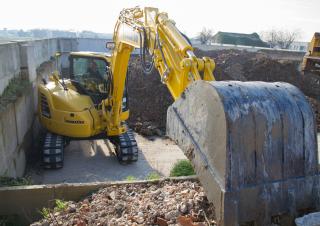 Гусеничні екскаватори Komatsu PC88MR-10