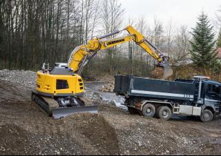 Гусеничні екскаватори Liebherr R 926 Compact Litronic 