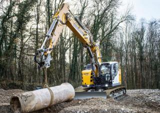 Гусеничні екскаватори Liebherr R 926 Compact Litronic 