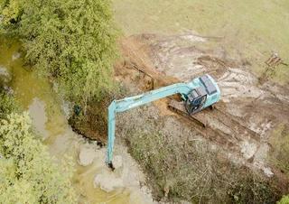 Гусеничні екскаватори Kobelco SK 210 SNLC 10E