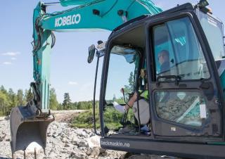Гусеничні екскаватори Kobelco SK 260 NLC 10