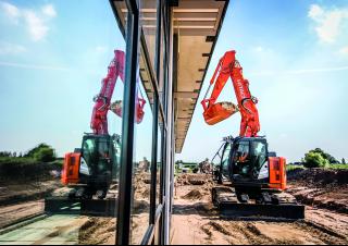 Гусеничні екскаватори Hitachi ZX135US-6