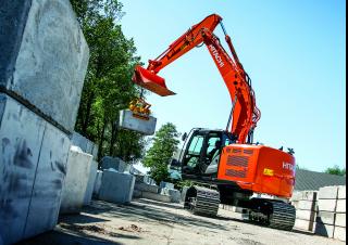 Гусеничні екскаватори Hitachi ZX225USRLC-6