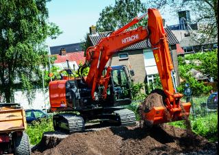 Гусеничні екскаватори Hitachi ZX225USRLC-6