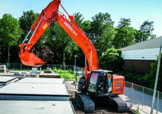 Гусеничні екскаватори Hitachi ZX225USRLC-6
