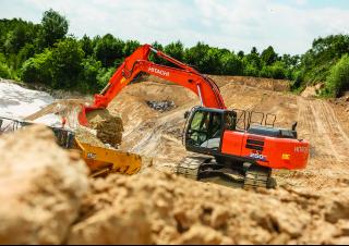 Гусеничні екскаватори Hitachi ZX250LCN-6