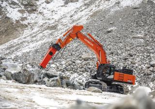 Гусеничні екскаватори Hitachi ZX490LCH-6