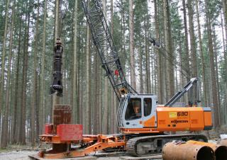 Гусеничні крани - ґратчаста стріла Sennebogen 630E