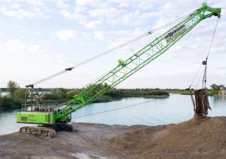 Гусеничні крани - ґратчаста стріла Sennebogen 670E