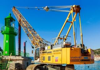 Гусеничні крани - ґратчаста стріла Liebherr HS 8070