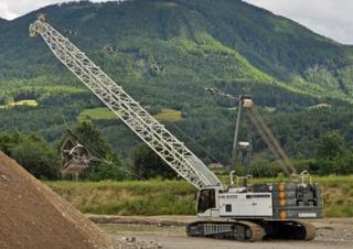Гусеничні крани - ґратчаста стріла Liebherr HS 8100