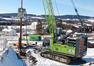 Гусеничні крани - ґратчаста стріла Liebherr HS 8100